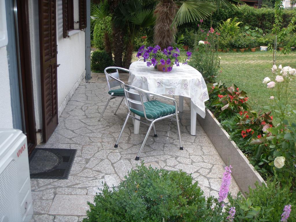 Apartments Katja Пореч Экстерьер фото